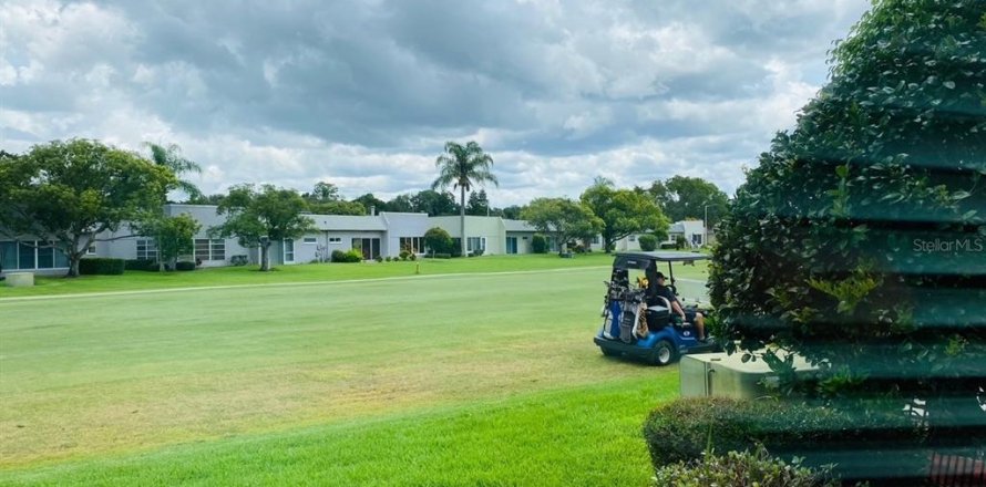 Condominio en New Port Richey, Florida, 2 dormitorios  № 2266781