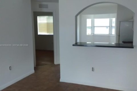 Condo in Homestead, Florida, 2 bedrooms  № 2351997 - photo 13