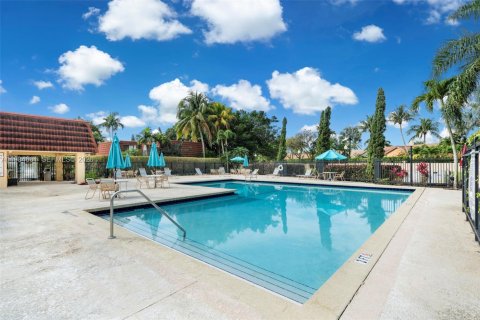 Touwnhouse à louer à Plantation, Floride: 2 chambres, 127.46 m2 № 2048121 - photo 24