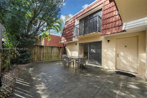 Touwnhouse à louer à Plantation, Floride: 2 chambres, 127.46 m2 № 2048121 - photo 2