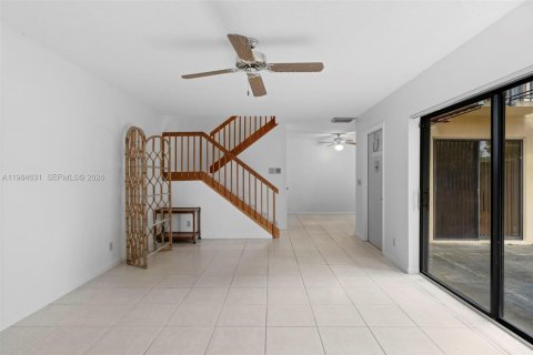 Touwnhouse à louer à Plantation, Floride: 2 chambres, 127.46 m2 № 2048121 - photo 6