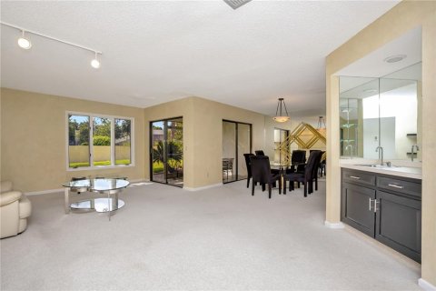 House in Tampa, Florida 2 bedrooms, 126.35 sq.m. № 1662341 - photo 9