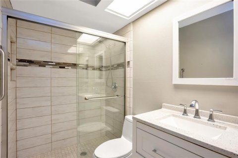 Casa en venta en Tampa, Florida, 2 dormitorios, 126.35 m2 № 1662341 - foto 27