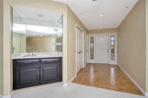 House in Tampa, Florida 2 bedrooms, 126.35 sq.m. № 1662341 - photo 7