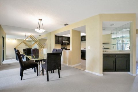 Casa en venta en Tampa, Florida, 2 dormitorios, 126.35 m2 № 1662341 - foto 16