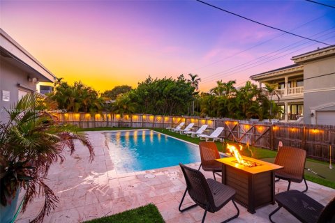 Villa ou maison à louer à Hollywood, Floride: 4 chambres, 164.16 m2 № 2336006 - photo 22