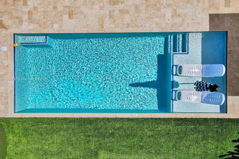 Villa ou maison à louer à Hollywood, Floride: 4 chambres, 164.16 m2 № 2336006 - photo 24