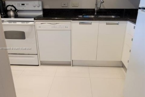 Купить кондоминиум в Авентура, Флорида 2 спальни, 104.98м2, № 1962692 - фото 5