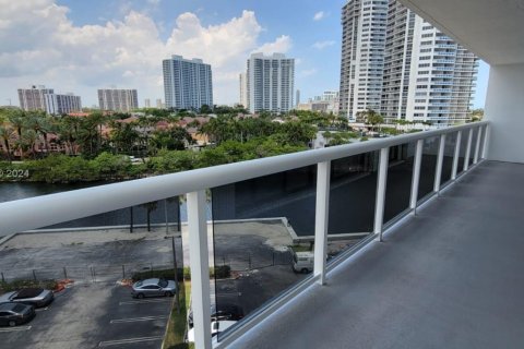 Купить кондоминиум в Авентура, Флорида 2 спальни, 104.98м2, № 1962692 - фото 2