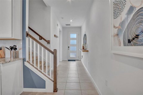 Townhouse in Kissimmee, Florida 5 bedrooms, 213.58 sq.m. № 2221898 - photo 9