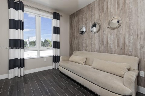 Adosado en alquiler en Doral, Florida, 3 dormitorios, 159.79 m2 № 2031701 - foto 17