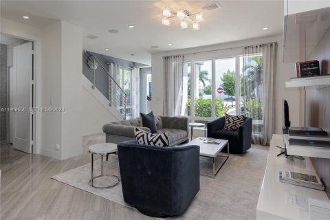 Adosado en alquiler en Doral, Florida, 3 dormitorios, 159.79 m2 № 2031701 - foto 5