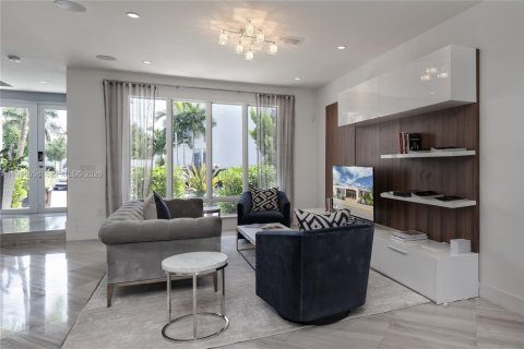 Adosado en alquiler en Doral, Florida, 3 dormitorios, 159.79 m2 № 2031701 - foto 1