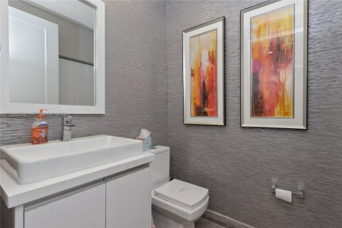 Adosado en alquiler en Doral, Florida, 3 dormitorios, 159.79 m2 № 2031701 - foto 6