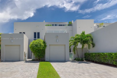 Adosado en alquiler en Doral, Florida, 3 dormitorios, 159.79 m2 № 2031701 - foto 20
