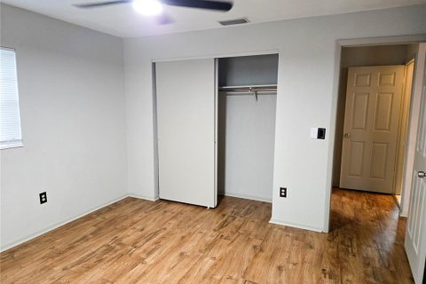 Apartment in Seffner, Florida 2 bedrooms, 83.61 sq.m. № 2338936 - photo 8