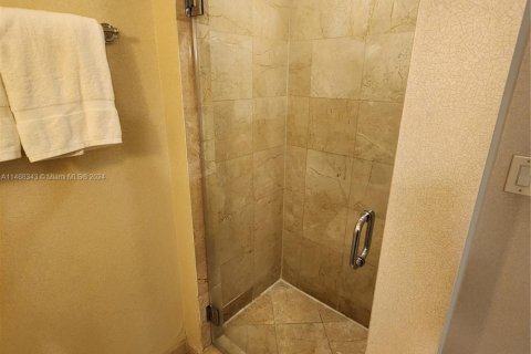 Condo in Sunny Isles Beach, Florida  № 1742114 - photo 22