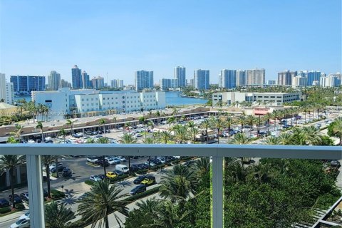 Condo in Sunny Isles Beach, Florida  № 1742114 - photo 26
