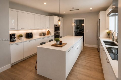 Villa ou maison à louer à Miami, Floride: 4 chambres, 268.49 m2 № 2262540 - photo 6