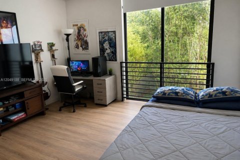 Villa ou maison à louer à Miami, Floride: 4 chambres, 268.49 m2 № 2262540 - photo 25