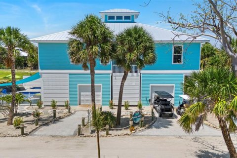 Villa ou maison à vendre à Captiva, Floride: 3 chambres, 215.07 m2 № 1680367 - photo 1