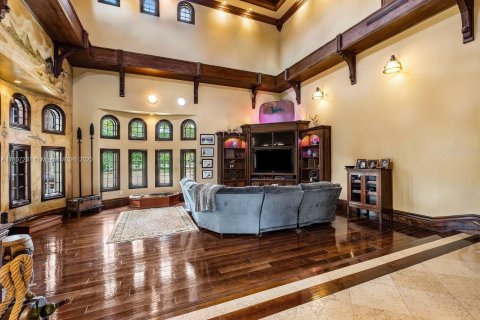 Купить коммерческую недвижимость в Хомстед, Флорида № 2036755 - фото 16