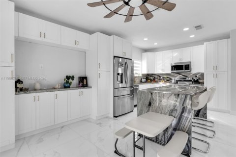 Купить виллу или дом в Хомстед, Флорида 5 спален, 201.6м2, № 2010166 - фото 6