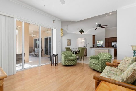 Villa ou maison à vendre à Port Charlotte, Floride: 4 chambres, 218.88 m2 № 2425618 - photo 30