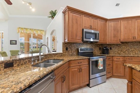 Villa ou maison à vendre à Port Charlotte, Floride: 4 chambres, 218.88 m2 № 2425618 - photo 17