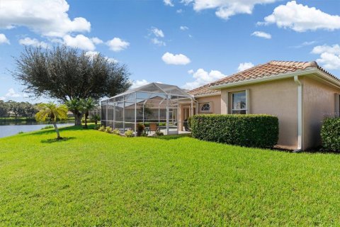 Villa ou maison à vendre à Port Charlotte, Floride: 4 chambres, 218.88 m2 № 2425618 - photo 8