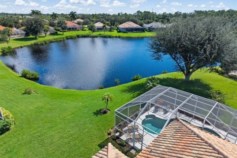Villa ou maison à vendre à Port Charlotte, Floride: 4 chambres, 218.88 m2 № 2425618 - photo 10