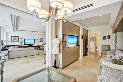 Condo in Bal Harbour, Florida, 3 bedrooms № 2184079 - photo 19