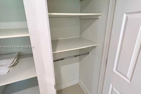 Снять в аренду кондоминиум в Бей-Харбор-Айлендс, Флорида 86.4м2, № 1952977 - фото 18