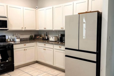 House in Ocala, Florida 3 bedrooms, 174.56 sq.m. № 1880402 - photo 14