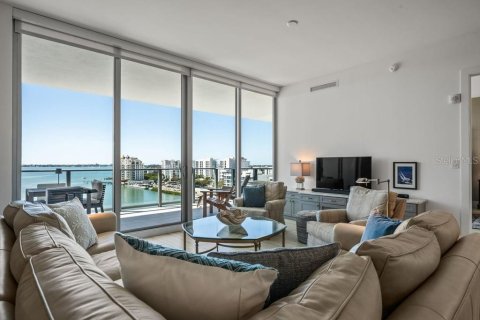 Condo in Sarasota, Florida, 2 bedrooms  № 2278009 - photo 30