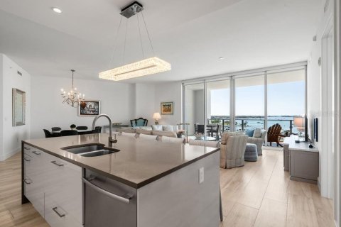 Condo in Sarasota, Florida, 2 bedrooms  № 2278009 - photo 22