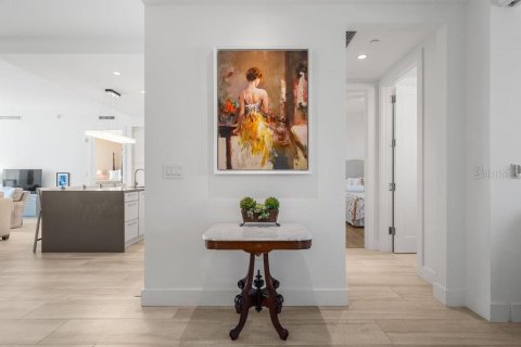 Condo in Sarasota, Florida, 2 bedrooms  № 2278009 - photo 11