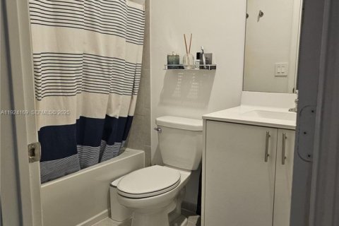 Adosado en alquiler en Homestead, Florida, 3 dormitorios, 137.77 m2 № 1986426 - foto 12