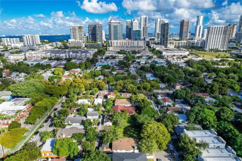 Land in Miami, Florida № 1863912 - photo 11