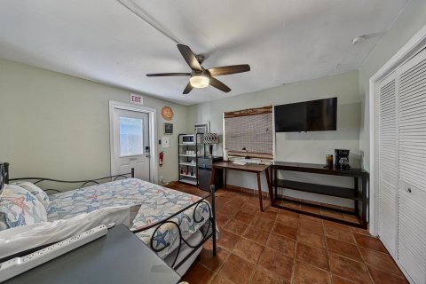 Commercial property in Fort Lauderdale, Florida 225.1 sq.m. № 2154752 - photo 13