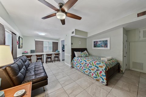 Commercial property in Fort Lauderdale, Florida 225.1 sq.m. № 2154752 - photo 15