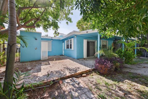 Commercial property in Fort Lauderdale, Florida 225.1 sq.m. № 2154752 - photo 26