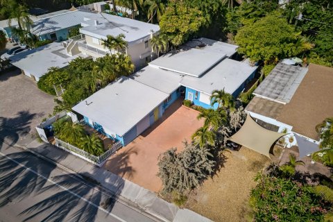 Commercial property in Fort Lauderdale, Florida 225.1 sq.m. № 2154752 - photo 29