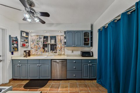 Commercial property in Fort Lauderdale, Florida 225.1 sq.m. № 2154752 - photo 5