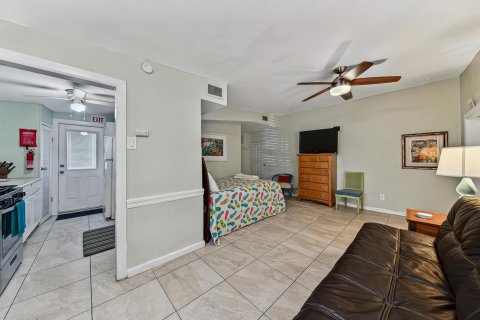 Commercial property in Fort Lauderdale, Florida 225.1 sq.m. № 2154752 - photo 16