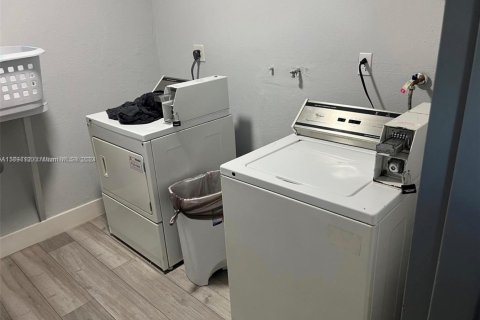 Купить кондоминиум в Майами, Флорида 3 спальни, 112.41м2, № 1862208 - фото 8