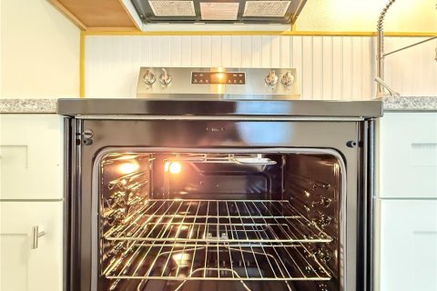Купить виллу или дом в Эджуотер, Флорида 5 комнат, 65.03м2, № 2142816 - фото 15