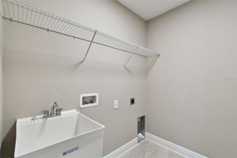 Villa ou maison à vendre à Wesley Chapel, Floride: 4 chambres, 263.38 m2 № 1515404 - photo 11