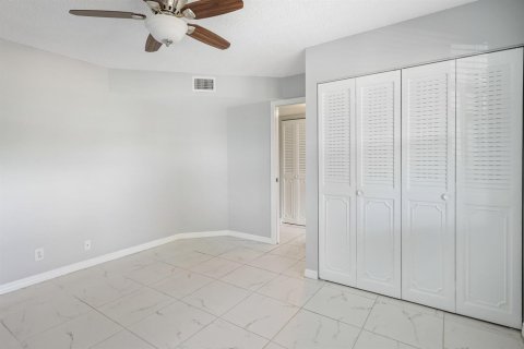 Copropriété à louer à Lake Worth, Floride: 2 chambres, 101.26 m2 № 2431323 - photo 17