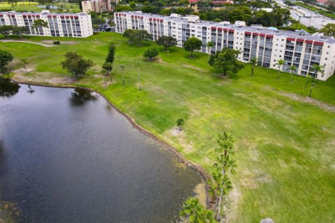 Copropriété à louer à Lake Worth, Floride: 2 chambres, 101.26 m2 № 2431323 - photo 29
